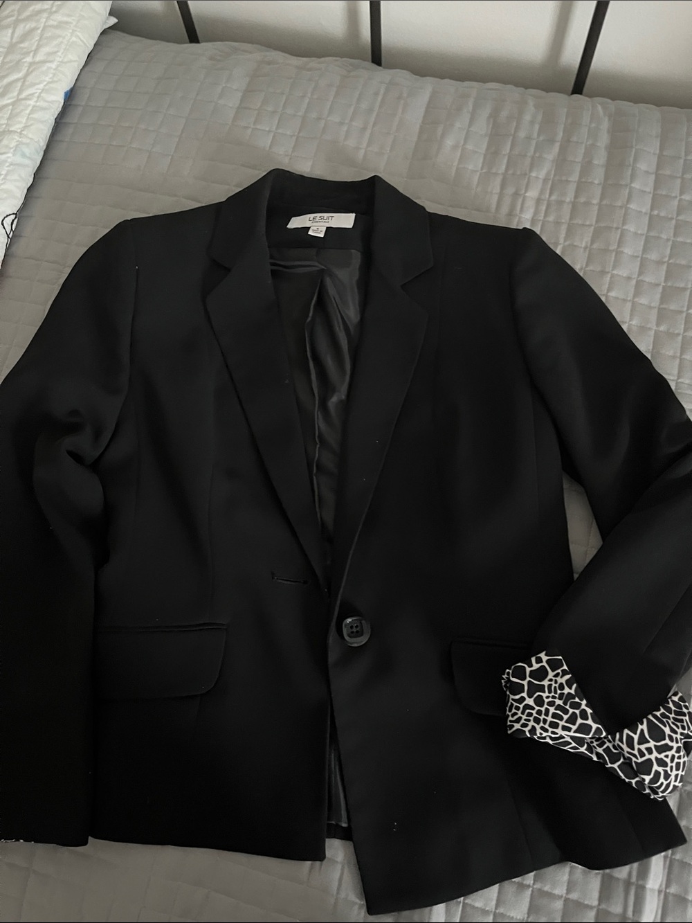 Le Suit Black Single-Button Blazer with Patterned Cuff
